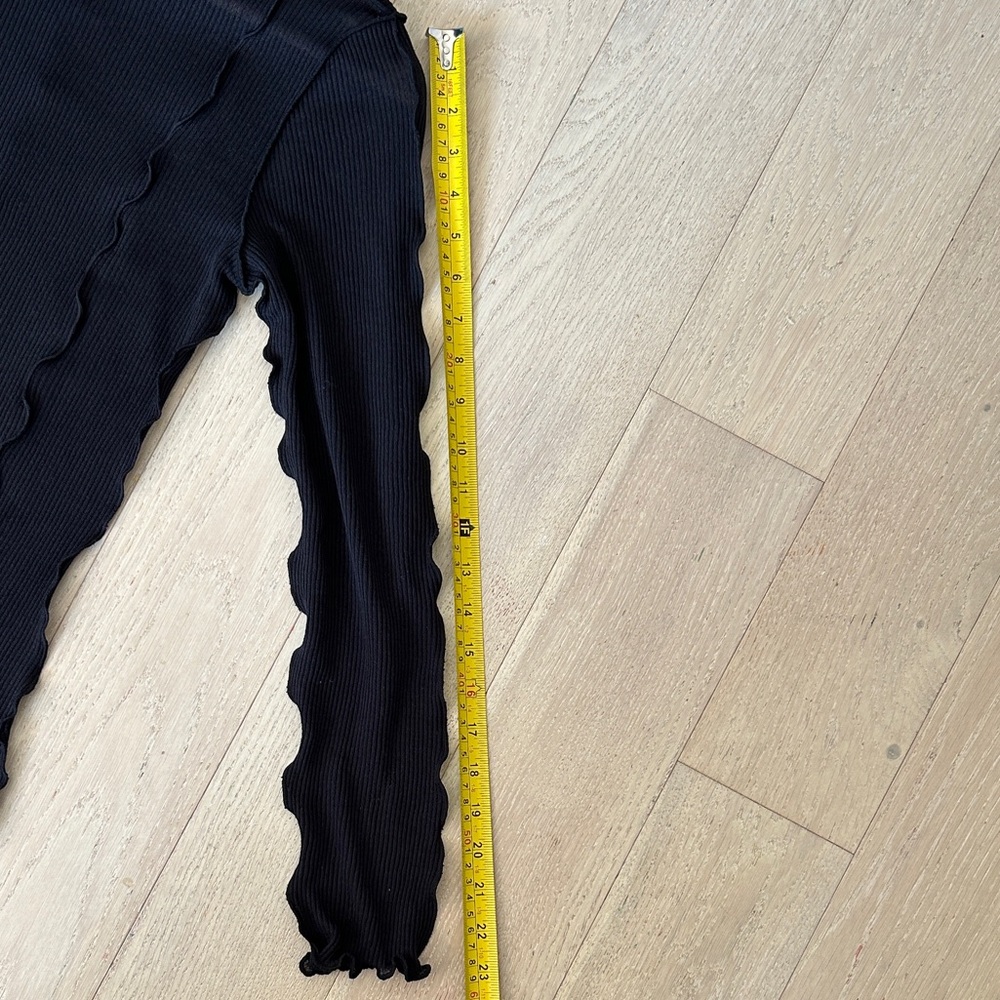 H&M OVERLOCK-DETAIL RIB-KNIT DRESS - Picture 11 of 11